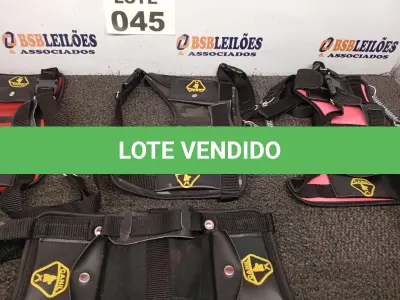 LOTE 045 - 05 - COLEIRA PEITORAL CACHORRO (NO ESTADO, NÃO SABEMOS SE FUNCIONA. LEILÃO NÃO TEM GARANTIA E NEM DEVOLUÇÃO, SUJEITO A POSSÍVEIS AVARIAS VISÍVEIS/OCULTAS E/OU AUSÊNCIA DE COMPONENTES)