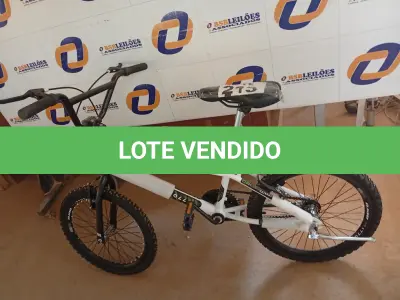 LOTE 213 - 01 - BICICLETA ARO 20 COLLI CROSS EXTREME FREIO V-BREAK (NO ESTADO, NÃO SABEMOS SE FUNCIONA. LEILÃO NÃO TEM GARANTIA E NEM DEVOLUÇÃO, SUJEITO A POSSÍVEIS AVARIAS VISÍVEIS/OCULTAS E/OU AUSÊNCIA DE COMPONENTES)