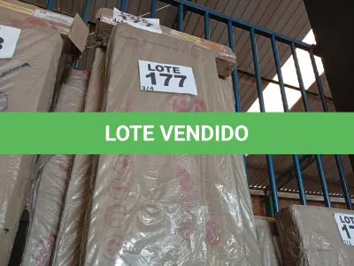 LOTE 177 - 01 - GUARDA ROUPA CASAL MALIBU 6 PORTAS (NO ESTADO, NÃO SABEMOS SE FUNCIONA. LEILÃO NÃO TEM GARANTIA E NEM DEVOLUÇÃO, SUJEITO A POSSÍVEIS AVARIAS VISÍVEIS/OCULTAS E/OU AUSÊNCIA DE COMPONENTES)