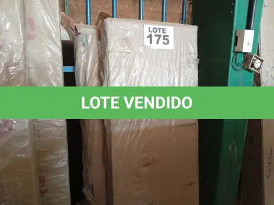LOTE 175 - 01 - CONJUNTO COZINHA SABRINA 5 PORTAS 2 GAVETAS MÓVEIS SUL (NO ESTADO, NÃO SABEMOS SE FUNCIONA. LEILÃO NÃO TEM GARANTIA E NEM DEVOLUÇÃO, SUJEITO A POSSÍVEIS AVARIAS VISÍVEIS/OCULTAS E/OU AUSÊNCIA DE COMPONENTES)