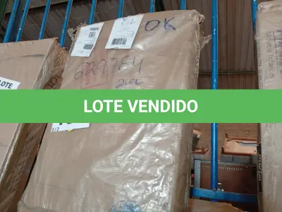 LOTE 162 - 01 - ARMÁRIO DE COZINHA ITATIAIA VENEZA (NO ESTADO, NÃO SABEMOS SE FUNCIONA. LEILÃO NÃO TEM GARANTIA E NEM DEVOLUÇÃO, SUJEITO A POSSÍVEIS AVARIAS VISÍVEIS/OCULTAS E/OU AUSÊNCIA DE COMPONENTES)