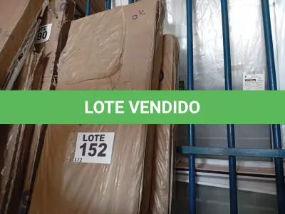 LOTE 152 - 01 - GUARDA-ROUPA MALBEC DE CASAL INCORPLAC (NO ESTADO, NÃO SABEMOS SE FUNCIONA. LEILÃO NÃO TEM GARANTIA E NEM DEVOLUÇÃO, SUJEITO A POSSÍVEIS AVARIAS VISÍVEIS/OCULTAS E/OU AUSÊNCIA DE COMPONENTES)