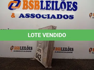 LOTE 042 - 50 - FOLHAS LIXA FERRO 221T GRÃO P100 225X275MM (NO ESTADO, NÃO SABEMOS SE FUNCIONA. LEILÃO NÃO TEM GARANTIA E NEM DEVOLUÇÃO, SUJEITO A POSSÍVEIS AVARIAS VISÍVEIS/OCULTAS E/OU AUSÊNCIA DE COMPONENTES)