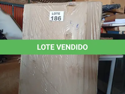 LOTE 186 - 01 – BERÇO BRANCO (NO ESTADO, NÃO SABEMOS SE FUNCIONA. LEILÃO NÃO TEM GARANTIA E NEM DEVOLUÇÃO, SUJEITO A POSSÍVEIS AVARIAS VISÍVEIS/OCULTAS E/OU AUSÊNCIA DE COMPONENTES)
