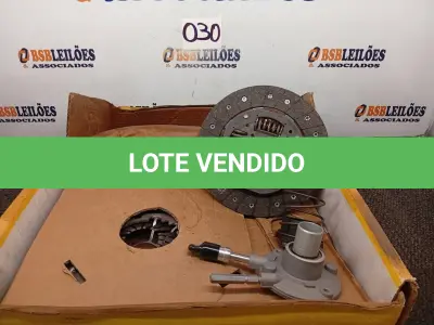 LOTE 030 - 01 - KIT EMBREAGEM E ATUADOR S10 BLAZER LUK (NO ESTADO, NÃO SABEMOS SE FUNCIONA. LEILÃO NÃO TEM GARANTIA E NEM DEVOLUÇÃO, SUJEITO A POSSÍVEIS AVARIAS VISÍVEIS/OCULTAS E/OU AUSÊNCIA DE COMPONENTES)