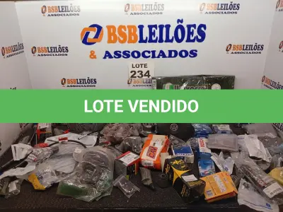 LOTE 234 - APROXIMADO 70 ITENS AUTOMOTIVOS DIVERSOS (NO ESTADO, NÃO SABEMOS SE FUNCIONA. LEILÃO NÃO TEM GARANTIA E NEM DEVOLUÇÃO, SUJEITO A POSSÍVEIS AVARIAS VISÍVEIS/OCULTAS E/OU AUSÊNCIA DE COMPONENTES)