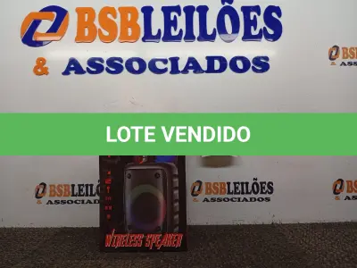 LOTE 025 - 01 CAIXA DE SOM WIRELESS SPEAKER MODELO KTS-1237(NOVO) (NO ESTADO) ATENÇÃO! FAZER A VISITAÇÃO ANTES DE ARREMATAR, NÃO SABEMOS SE FUNCIONA. LEILÃO NÃO TEM GARANTIA E NEM DEVOLUÇÃO, SUJEITO A POSSÍVEIS AVARIAS VISÍVEIS/OCULTAS E/OU AUSÊNCIA DE COMPONENTES.