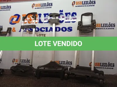 LOTE 107 - 05 - SUPORTES CARRINHO MOCHILA COM RODINHAS (NO ESTADO, NÃO SABEMOS SE FUNCIONA. LEILÃO NÃO TEM GARANTIA E NEM DEVOLUÇÃO, SUJEITO A POSSÍVEIS AVARIAS VISÍVEIS/OCULTAS E/OU AUSÊNCIA DE COMPONENTES)
