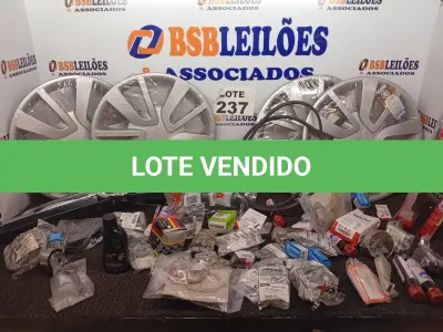 LOTE 237 - APROXIMADO 70 ITENS AUTOMOTIVOS DIVERSOS (NO ESTADO, NÃO SABEMOS SE FUNCIONA. LEILÃO NÃO TEM GARANTIA E NEM DEVOLUÇÃO, SUJEITO A POSSÍVEIS AVARIAS VISÍVEIS/OCULTAS E/OU AUSÊNCIA DE COMPONENTES)