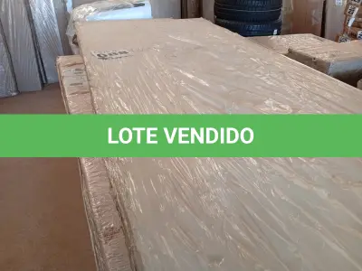 LOTE 088 - 01 - GUARDA ROUPA CASAL 3 PORTAS 6 GAVETAS SPAZIO MÓVEIS LOPAS BRANCO (NO ESTADO, NÃO SABEMOS SE FUNCIONA. LEILÃO NÃO TEM GARANTIA E NEM DEVOLUÇÃO, SUJEITO A POSSÍVEIS AVARIAS VISÍVEIS/OCULTAS E/OU AUSÊNCIA DE COMPONENTES)
