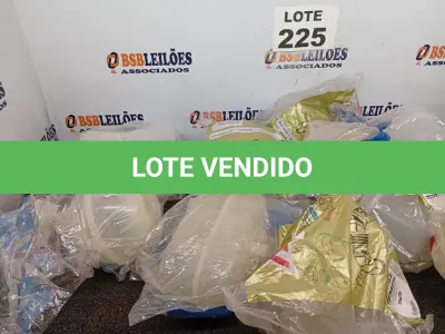LOTE 225 - 14 - RESERVATÓRIOS DE ÁGUA AUTOMOTIVO DIVERSO (NO ESTADO, NÃO SABEMOS SE FUNCIONA. LEILÃO NÃO TEM GARANTIA E NEM DEVOLUÇÃO, SUJEITO A POSSÍVEIS AVARIAS VISÍVEIS/OCULTAS E/OU AUSÊNCIA DE COMPONENTES)
