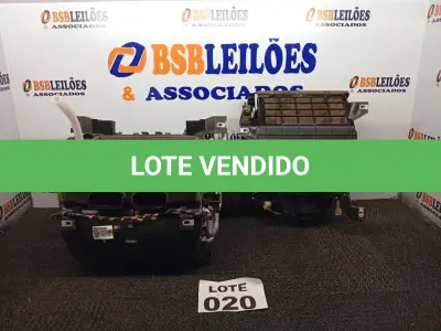LOTE 020 - 01 - CAIXA EVAPORADORA AR-CONDICIONADO LAND ROVER DENSO (NO ESTADO, NÃO SABEMOS SE FUNCIONA. LEILÃO NÃO TEM GARANTIA E NEM DEVOLUÇÃO, SUJEITO A POSSÍVEIS AVARIAS VISÍVEIS/OCULTAS E/OU AUSÊNCIA DE COMPONENTES)