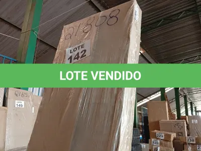 LOTE 142 - 01 - RACK PARA TV RETRO PÊS 1 80M 6917A (NO ESTADO, NÃO SABEMOS SE FUNCIONA. LEILÃO NÃO TEM GARANTIA E NEM DEVOLUÇÃO, SUJEITO A POSSÍVEIS AVARIAS VISÍVEIS/OCULTAS E/OU AUSÊNCIA DE COMPONENTES)