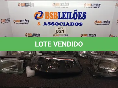 LOTE 021 - 06 – FARÓIS DIVERSOS (NO ESTADO, NÃO SABEMOS SE FUNCIONA. LEILÃO NÃO TEM GARANTIA E NEM DEVOLUÇÃO, SUJEITO A POSSÍVEIS AVARIAS VISÍVEIS/OCULTAS E/OU AUSÊNCIA DE COMPONENTES)