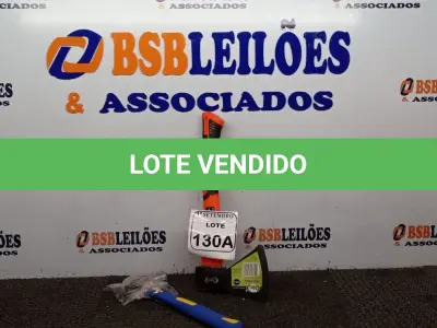 LOTE 130 - 01 MACHADO E 01 MARTELO. (NO ESTADO) ATENÇÃO! FAZER A VISITAÇÃO ANTES DE ARREMATAR, NÃO SABEMOS SE FUNCIONA. LEILÃO NÃO TEM GARANTIA E NEM DEVOLUÇÃO, SUJEITO A POSSÍVEIS AVARIAS VISÍVEIS/OCULTAS E/OU AUSÊNCIA DE COMPONENTES.