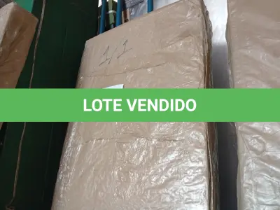 LOTE 137 - 01 - RACK PARA TV RETRO PÊS 1 80M 6917A (NO ESTADO, NÃO SABEMOS SE FUNCIONA. LEILÃO NÃO TEM GARANTIA E NEM DEVOLUÇÃO, SUJEITO A POSSÍVEIS AVARIAS VISÍVEIS/OCULTAS E/OU AUSÊNCIA DE COMPONENTES)