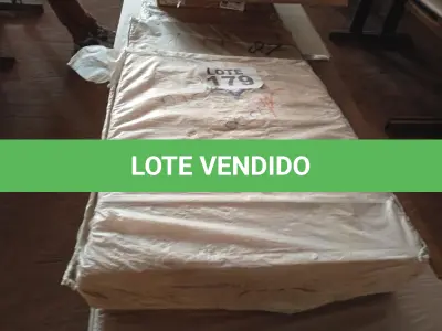 LOTE 179 - 01 - COZINHA COMPACTA SUSPENSA 6 PORTAS 2 GAVETAS LIZ (NO ESTADO, NÃO SABEMOS SE FUNCIONA. LEILÃO NÃO TEM GARANTIA E NEM DEVOLUÇÃO, SUJEITO A POSSÍVEIS AVARIAS VISÍVEIS/OCULTAS E/OU AUSÊNCIA DE COMPONENTES)