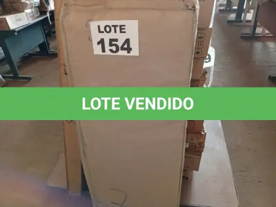 LOTE 154 - 01 - ARMÁRIO AEREO 3 PORTAS 2 NICHOS ATHENA (NO ESTADO, NÃO SABEMOS SE FUNCIONA. LEILÃO NÃO TEM GARANTIA E NEM DEVOLUÇÃO, SUJEITO A POSSÍVEIS AVARIAS VISÍVEIS/OCULTAS E/OU AUSÊNCIA DE COMPONENTES)