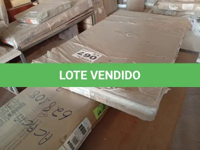 LOTE 067 - 01 - KIT DE COZINHA COMPACTA SELECT C/ 6 PORTAS E 2 GAVETAS (NO ESTADO, NÃO SABEMOS SE FUNCIONA. LEILÃO NÃO TEM GARANTIA E NEM DEVOLUÇÃO, SUJEITO A POSSÍVEIS AVARIAS VISÍVEIS/OCULTAS E/OU AUSÊNCIA DE COMPONENTES)