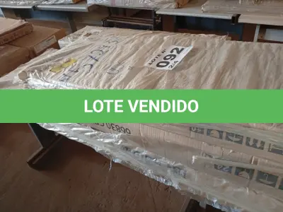 LOTE 092 - 01 - GUARDA-ROUPA CASAL COM ESPELHO 6 PORTAS - 6 GAVETAS DEMÓBILE PARIS II (NO ESTADO, NÃO SABEMOS SE FUNCIONA. LEILÃO NÃO TEM GARANTIA E NEM DEVOLUÇÃO, SUJEITO A POSSÍVEIS AVARIAS VISÍVEIS/OCULTAS E/OU AUSÊNCIA DE COMPONENTES)