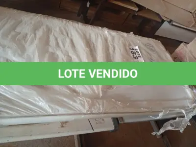 LOTE 183 - 01 - GUARDA ROUPA SOLTEIRO CANCUN 2 PORTAS 2 GAVETAS (NO ESTADO, NÃO SABEMOS SE FUNCIONA. LEILÃO NÃO TEM GARANTIA E NEM DEVOLUÇÃO, SUJEITO A POSSÍVEIS AVARIAS VISÍVEIS/OCULTAS E/OU AUSÊNCIA DE COMPONENTES)