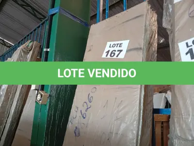 LOTE 167 - 01 - GUARDA-ROUPA SOLTEIRO DORIPEL 4 PORTAS 2 GAVETAS TREVISO (NO ESTADO, NÃO SABEMOS SE FUNCIONA. LEILÃO NÃO TEM GARANTIA E NEM DEVOLUÇÃO, SUJEITO A POSSÍVEIS AVARIAS VISÍVEIS/OCULTAS E/OU AUSÊNCIA DE COMPONENTES)
