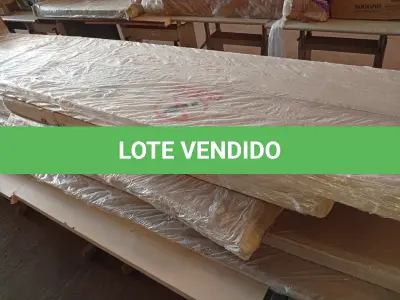 LOTE 086 - 01 - GUARDA-ROUPA CASAL 8 PORTAS 4 GAVETAS - ARAPLAC PORTO (NO ESTADO, NÃO SABEMOS SE FUNCIONA. LEILÃO NÃO TEM GARANTIA E NEM DEVOLUÇÃO, SUJEITO A POSSÍVEIS AVARIAS VISÍVEIS/OCULTAS E/OU AUSÊNCIA DE COMPONENTES)