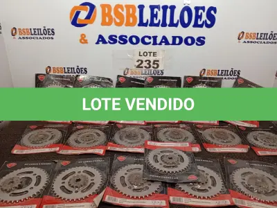 LOTE 235 - 19 – KIT COROA E PINHÃO MOTO (NO ESTADO, NÃO SABEMOS SE FUNCIONA. LEILÃO NÃO TEM GARANTIA E NEM DEVOLUÇÃO, SUJEITO A POSSÍVEIS AVARIAS VISÍVEIS/OCULTAS E/OU AUSÊNCIA DE COMPONENTES)