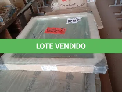 LOTE 085 - 01 - GUARDA-ROUPA SOLTEIRO 2 PORTAS DE CORRER 2 GAVETAS E ESPELHO PEÔNIA YESCASA (NO ESTADO, NÃO SABEMOS SE FUNCIONA. LEILÃO NÃO TEM GARANTIA E NEM DEVOLUÇÃO, SUJEITO A POSSÍVEIS AVARIAS VISÍVEIS/OCULTAS E/OU AUSÊNCIA DE COMPONENTES)