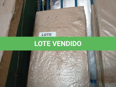LOTE 137 - 01 - RACK PARA TV RETRO PÊS 1 80M 6917A (NO ESTADO, NÃO SABEMOS SE FUNCIONA. LEILÃO NÃO TEM GARANTIA E NEM DEVOLUÇÃO, SUJEITO A POSSÍVEIS AVARIAS VISÍVEIS/OCULTAS E/OU AUSÊNCIA DE COMPONENTES)