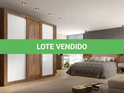 LOTE 141 - 01 - GUARDA ROUPA 1093 (NO ESTADO, NÃO SABEMOS SE FUNCIONA. LEILÃO NÃO TEM GARANTIA E NEM DEVOLUÇÃO, SUJEITO A POSSÍVEIS AVARIAS VISÍVEIS/OCULTAS E/OU AUSÊNCIA DE COMPONENTES)