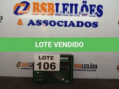 LOTE 106 - 01 - VÍDEO GAME STICK LITE COM 10.000 MIL JOGOS + 2 CONTROLES SEM FIO (NO ESTADO, NÃO SABEMOS SE FUNCIONA. LEILÃO NÃO TEM GARANTIA E NEM DEVOLUÇÃO, SUJEITO A POSSÍVEIS AVARIAS VISÍVEIS/OCULTAS E/OU AUSÊNCIA DE COMPONENTES)