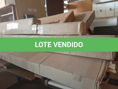 LOTE 181 - 01 - TRELICHE COM CAMA CASAL COM 3 GAVETAS MADEIRA MACIÇA BRANCA MOVEIS SARAIVA (NO ESTADO, NÃO SABEMOS SE FUNCIONA. LEILÃO NÃO TEM GARANTIA E NEM DEVOLUÇÃO, SUJEITO A POSSÍVEIS AVARIAS VISÍVEIS/OCULTAS E/OU AUSÊNCIA DE COMPONENTES)