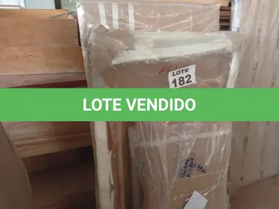 LOTE 182 - 01 - TAMPO MESA 120 CM X 080 CM (NO ESTADO, NÃO SABEMOS SE FUNCIONA. LEILÃO NÃO TEM GARANTIA E NEM DEVOLUÇÃO, SUJEITO A POSSÍVEIS AVARIAS VISÍVEIS/OCULTAS E/OU AUSÊNCIA DE COMPONENTES)