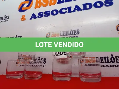 LOTE 009 - 06 COPOS DE VIDRO. (NO ESTADO) ATENÇÃO! FAZER A VISITAÇÃO ANTES DE ARREMATAR, NÃO SABEMOS SE FUNCIONA. LEILÃO NÃO TEM GARANTIA E NEM DEVOLUÇÃO, SUJEITO A POSSÍVEIS AVARIAS VISÍVEIS/OCULTAS E/OU AUSÊNCIA DE COMPONENTES.