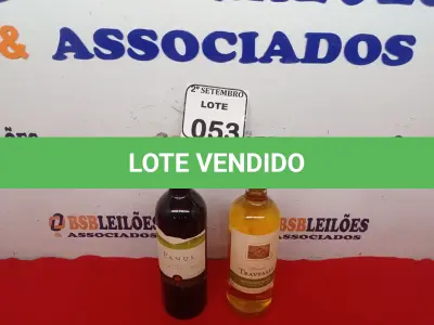 LOTE 053 - 01 GARRAFA DE VINHO TRAVESSIA BRANCO 750ML E 01 GARRAFA DE VINHO PANUL CABERNET SAUVIGNON 2013 750ML. (NO ESTADO) ATENÇÃO! FAZER A VISITAÇÃO ANTES DE ARREMATAR, NÃO SABEMOS SE FUNCIONA. LEILÃO NÃO TEM GARANTIA E NEM DEVOLUÇÃO, SUJEITO A POSSÍVEIS AVARIAS VISÍVEIS/OCULTAS E/OU AUSÊNCIA DE COMPONENTES.