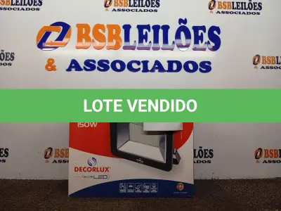 LOTE 125 - 01REFLETOR DECORLED SUPERLED 220V 150W LUZ BRANCA DECORLUX NOVO. (NO ESTADO) ATENÇÃO! FAZER A VISITAÇÃO ANTES DE ARREMATAR, NÃO SABEMOS SE FUNCIONA. LEILÃO NÃO TEM GARANTIA E NEM DEVOLUÇÃO, SUJEITO A POSSÍVEIS AVARIAS VISÍVEIS/OCULTAS E/OU AUSÊNCIA DE COMPONENTES.
