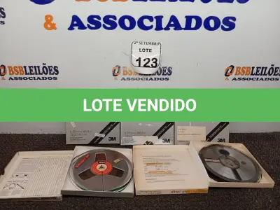LOTE 123 - 05 FITAS PARA GRAVADOR DE ROLO. (NO ESTADO) ATENÇÃO! FAZER A VISITAÇÃO ANTES DE ARREMATAR, NÃO SABEMOS SE FUNCIONA. LEILÃO NÃO TEM GARANTIA E NEM DEVOLUÇÃO, SUJEITO A POSSÍVEIS AVARIAS VISÍVEIS/OCULTAS E/OU AUSÊNCIA DE COMPONENTES.