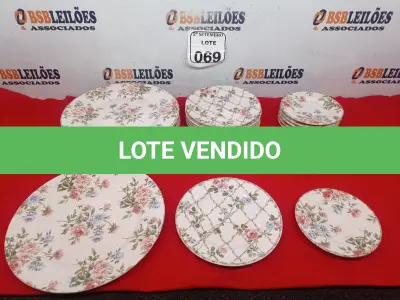 LOTE 069 - 06 PRATOS GRANDES, 06 PRATOS PEQUENOS E 06 PRATOS DE SOBREMESA FLORIDOS ALLEANZA. (NO ESTADO) ATENÇÃO! FAZER A VISITAÇÃO ANTES DE ARREMATAR, NÃO SABEMOS SE FUNCIONA. LEILÃO NÃO TEM GARANTIA E NEM DEVOLUÇÃO, SUJEITO A POSSÍVEIS AVARIAS VISÍVEIS/OCULTAS E/OU AUSÊNCIA DE COMPONENTES.