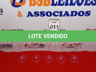LOTE 011 - 05 TAÇAS DE VIDRO FINO. (NO ESTADO) ATENÇÃO! FAZER A VISITAÇÃO ANTES DE ARREMATAR, NÃO SABEMOS SE FUNCIONA. LEILÃO NÃO TEM GARANTIA E NEM DEVOLUÇÃO, SUJEITO A POSSÍVEIS AVARIAS VISÍVEIS/OCULTAS E/OU AUSÊNCIA DE COMPONENTES.