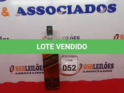 LOTE 052 - 01 GARRAFA DE WHISKY JOHNNIE WALKER GREEN LABEL 1L. (NO ESTADO) ATENÇÃO! FAZER A VISITAÇÃO ANTES DE ARREMATAR, NÃO SABEMOS SE FUNCIONA. LEILÃO NÃO TEM GARANTIA E NEM DEVOLUÇÃO, SUJEITO A POSSÍVEIS AVARIAS VISÍVEIS/OCULTAS E/OU AUSÊNCIA DE COMPONENTES.