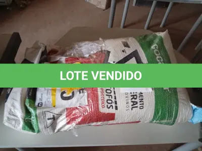 LOTE 320 - 01 - SUPLEMENTO MINERAL PARA BOVINOS COCAMAR (NO ESTADO, NÃO SABEMOS SE FUNCIONA. LEILÃO NÃO TEM GARANTIA E NEM DEVOLUÇÃO, SUJEITO A POSSÍVEIS AVARIAS VISÍVEIS/OCULTAS E/OU AUSÊNCIA DE COMPONENTES)