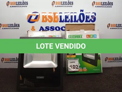 LOTE 102 - 02 REFLETORES TR LED 100W 3000K PRETO – TASHIBRA NOVO.  (NO ESTADO) ATENÇÃO! FAZER A VISITAÇÃO ANTES DE ARREMATAR, NÃO SABEMOS SE FUNCIONA. LEILÃO NÃO TEM GARANTIA E NEM DEVOLUÇÃO, SUJEITO A POSSÍVEIS AVARIAS VISÍVEIS/OCULTAS E/OU AUSÊNCIA DE COMPONENTES.