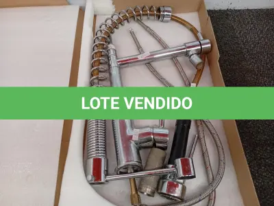 LOTE 108 - TORNEIRA MONOCOMANDO GOURMET. (NO ESTADO) ATENÇÃO! FAZER A VISITAÇÃO ANTES DE ARREMATAR, NÃO SABEMOS SE FUNCIONA. LEILÃO NÃO TEM GARANTIA E NEM DEVOLUÇÃO, SUJEITO A POSSÍVEIS AVARIAS VISÍVEIS/OCULTAS E/OU AUSÊNCIA DE COMPONENTES.