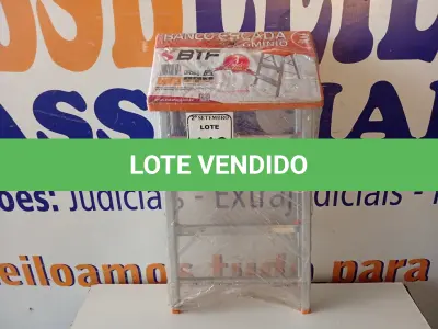 LOTE 116 - 01 BANCO ESCADA DE ALUMÍNIO MARCA BTF. (NO ESTADO) ATENÇÃO! FAZER A VISITAÇÃO ANTES DE ARREMATAR, NÃO SABEMOS SE FUNCIONA. LEILÃO NÃO TEM GARANTIA E NEM DEVOLUÇÃO, SUJEITO A POSSÍVEIS AVARIAS VISÍVEIS/OCULTAS E/OU AUSÊNCIA DE COMPONENTES.