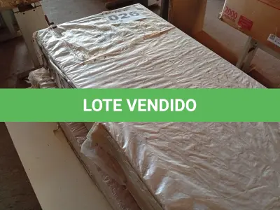 LOTE 026 - 01 – 01 ARMÁRIO DE COZINHA AMETISTA, 05 PORTAS E UMA GAVETA MARCA VALDEMÓVEIS COR CINAMONO-OFF WH. (NO ESTADO, NÃO SABEMOS SE FUNCIONA. LEILÃO NÃO TEM GARANTIA E NEM DEVOLUÇÃO, SUJEITO A POSSÍVEIS AVARIAS VISÍVEIS/OCULTAS E/OU