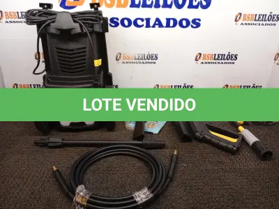 LOTE 146 - 01 LAVADORA DE ALTA PRESSÃO 220V. (NO ESTADO) ATENÇÃO! FAZER A VISITAÇÃO ANTES DE ARREMATAR, NÃO SABEMOS SE FUNCIONA. LEILÃO NÃO TEM GARANTIA E NEM DEVOLUÇÃO, SUJEITO A POSSÍVEIS AVARIAS VISÍVEIS/OCULTAS E/OU AUSÊNCIA DE COMPONENTES.