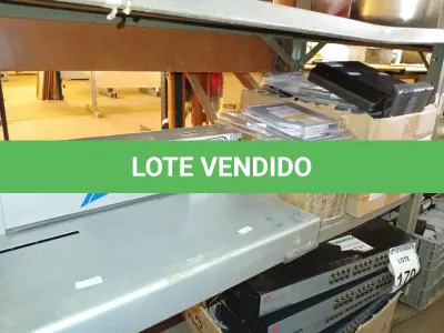 LOTE 182 - 01 TABELA PARA ENCADERNAR E DIVERSOS HDS. (NO ESTADO) ATENÇÃO! FAZER A VISITAÇÃO ANTES DE ARREMATAR, NÃO SABEMOS SE FUNCIONA. LEILÃO NÃO TEM GARANTIA E NEM DEVOLUÇÃO, SUJEITO A POSSÍVEIS AVARIAS VISÍVEIS/OCULTAS E/OU AUSÊNCIA DE COMPONENTES.