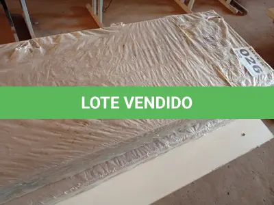 LOTE 026 - 01 – 01 ARMÁRIO DE COZINHA AMETISTA, 05 PORTAS E UMA GAVETA MARCA VALDEMÓVEIS COR CINAMONO-OFF WH. (NO ESTADO, NÃO SABEMOS SE FUNCIONA. LEILÃO NÃO TEM GARANTIA E NEM DEVOLUÇÃO, SUJEITO A POSSÍVEIS AVARIAS VISÍVEIS/OCULTAS E/OU
