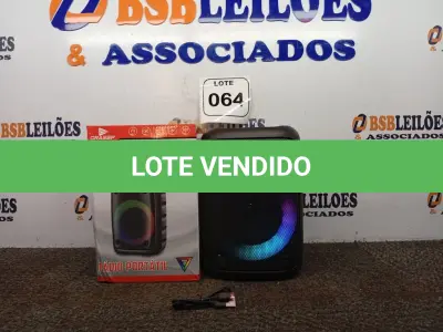 LOTE 064 - 01 – RÁDIO PORTÁTIL COM BLUETOOTH MARCA GRASEP MODELO D-4138.(NOVO) (NO ESTADO, NÃO SABEMOS SE FUNCIONA. LEILÃO NÃO TEM GARANTIA E NEM DEVOLUÇÃO, SUJEITO A POSSÍVEIS AVARIAS